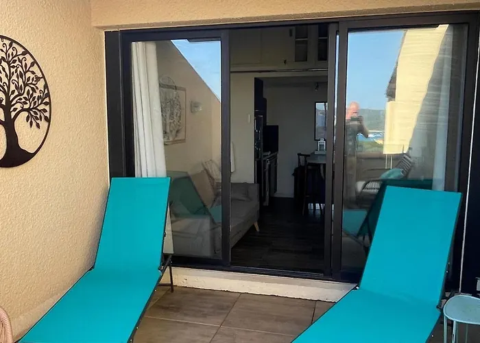 Gigaro View 2 Duplex Sylvabelle شقة *